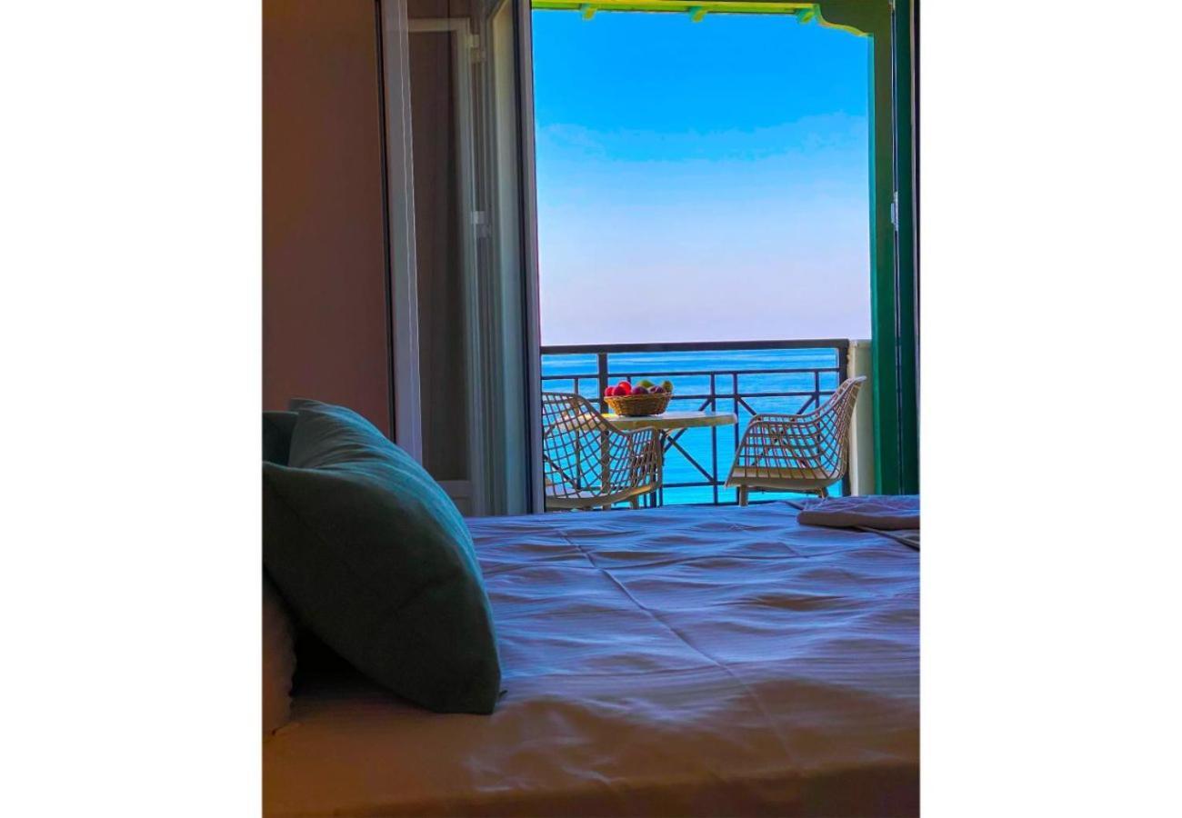 Sunset Premium Studio 4 Áyios Nikítas Екстериор снимка